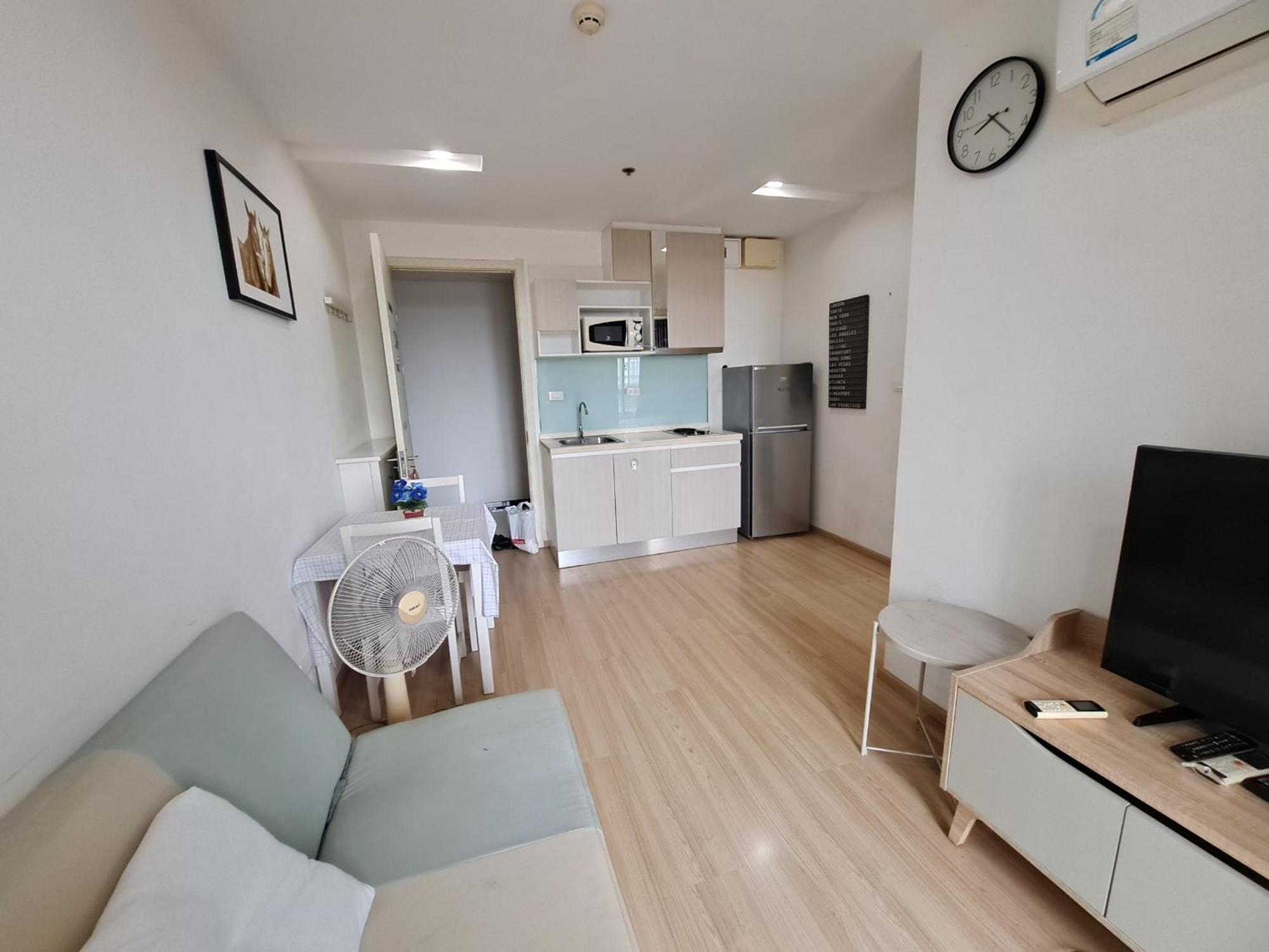 Condo In Bangkok With Swimming Pool Near Malls And Train エクステリア 写真