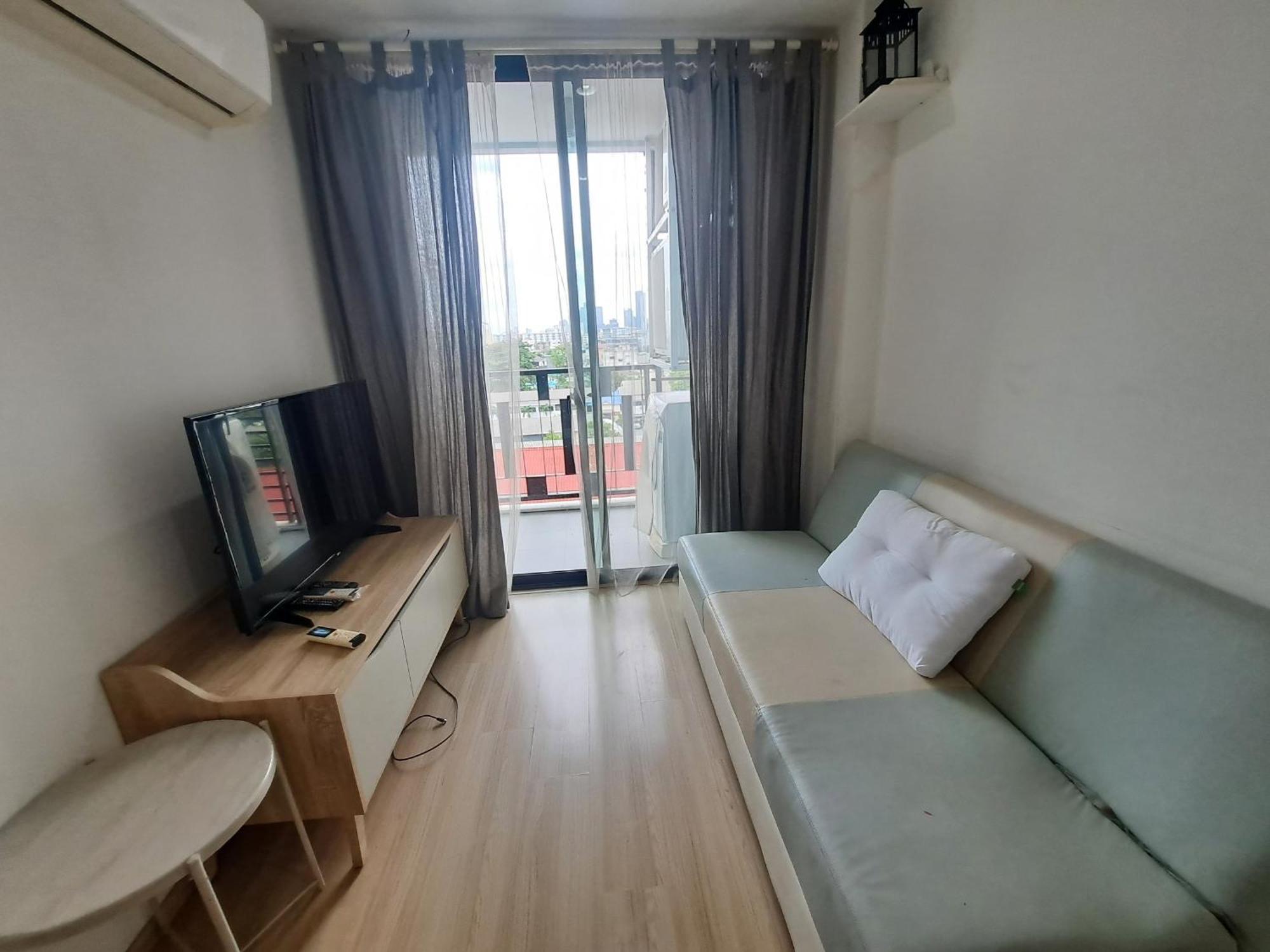 Condo In Bangkok With Swimming Pool Near Malls And Train エクステリア 写真