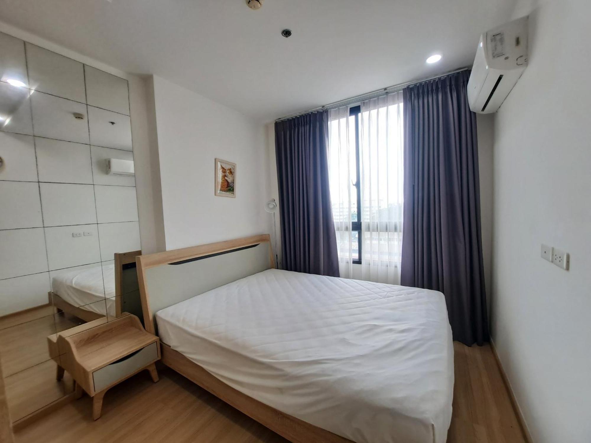 Condo In Bangkok With Swimming Pool Near Malls And Train エクステリア 写真