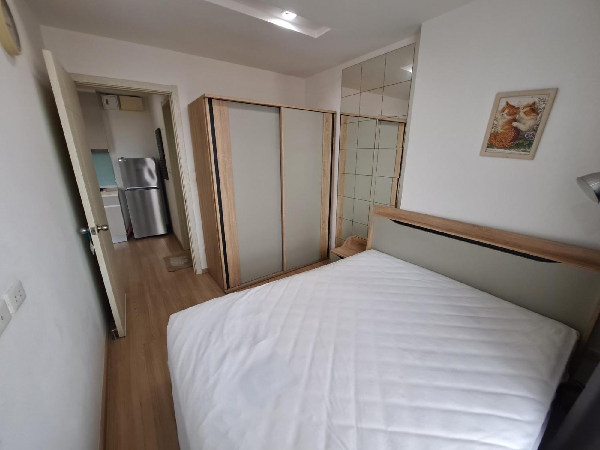 Condo In Bangkok With Swimming Pool Near Malls And Train エクステリア 写真
